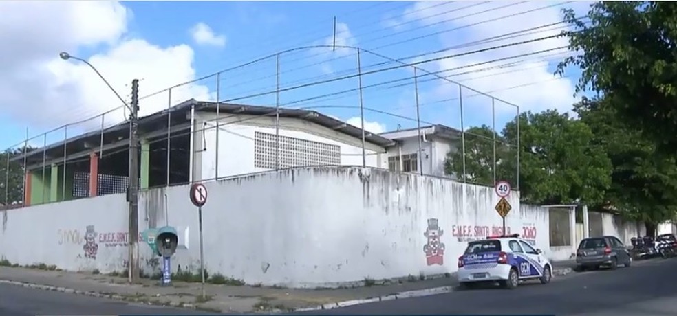 Pai desabafa após filho ser baleado dentro de escola, em João Pessoa: ‘se fosse na rua era outra coisa’. — Foto: Reprodução/TV Cabo Branco