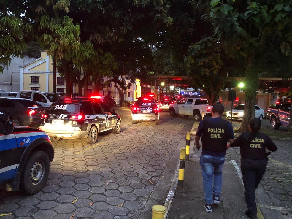 Polícia Civil cumpre mandados de prisão na operação Cronos II — Foto: Divulgação