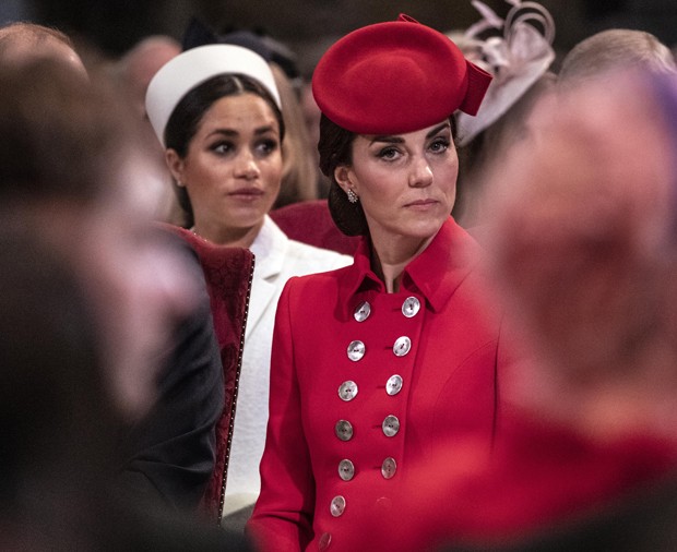 LONDON, ENGLAND - MARCH 11: Catherine, The Duchess of Cambridge sits near Meghan, Duchess of Sussex as they attend the Westminster Abbey Commonwealth day service on March 11, 2019 in London, England. Commonwealth Day has a special significance this year,  (Foto: Getty Images)