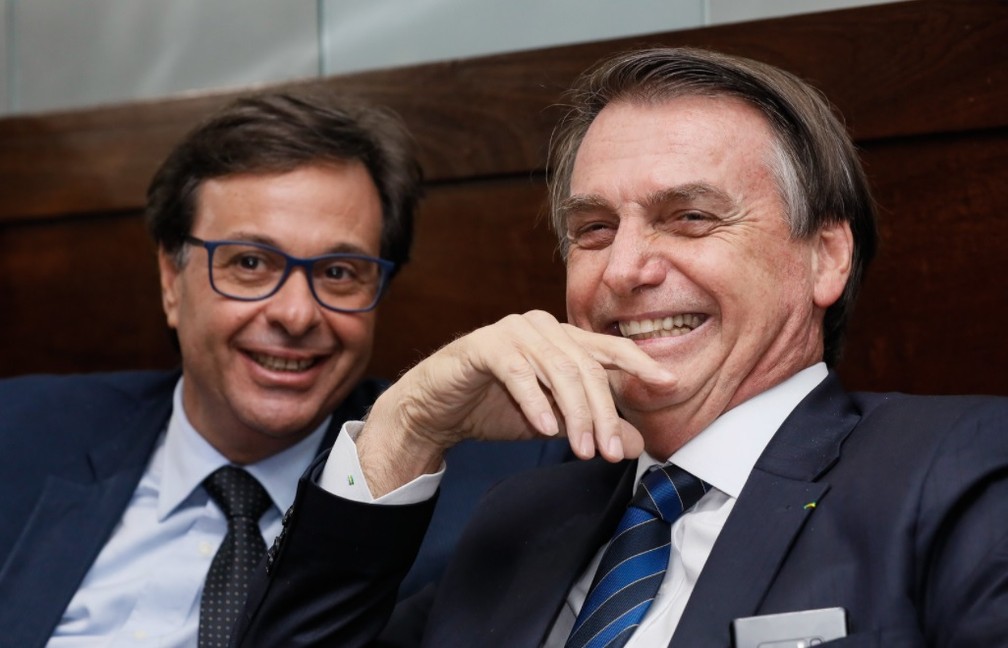 Gilson Machado (esq.) e o presidente Jair Bolsonaro — Foto: Isac Nóbrega /PR