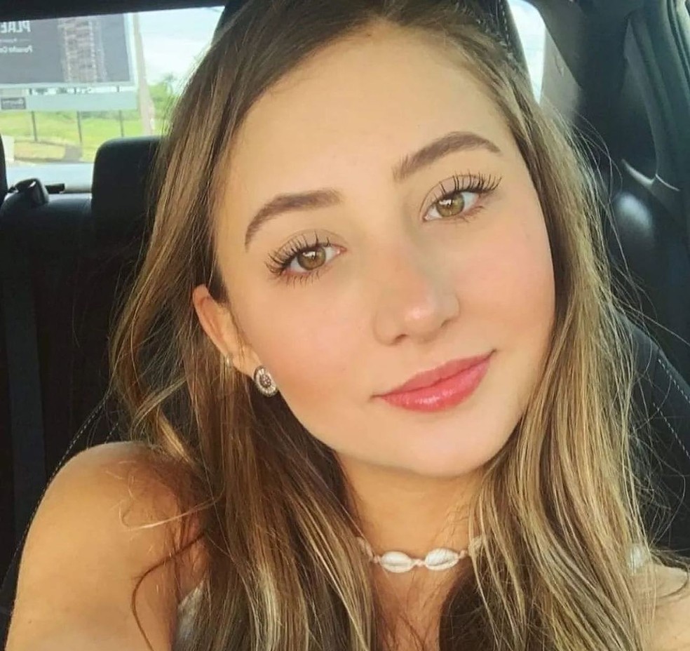 Catarina Mercadante ficou presas ?s ferragens em acidente na SP-333 em Echapor? (SP) ? Foto: Arquivo pessoal