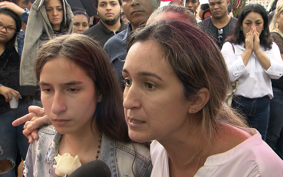 Mulher de homem morto a tiros junto com filho em Brasília, Carine Sereno pede que assassino 'aprodreça na cadeia' (Foto: TV Globo/Reprodução)