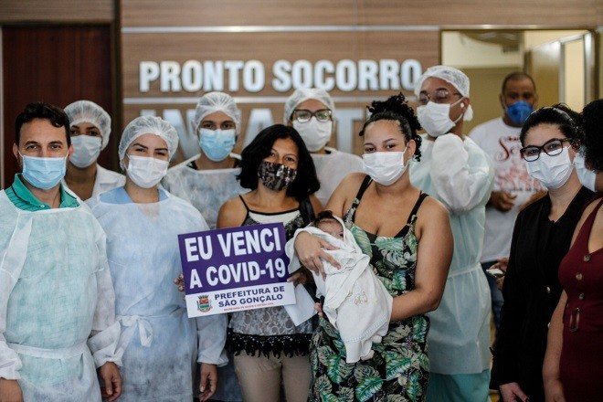 Bebê de 3 meses se recuperou da Covid-19 depois de 29 dias internada (Foto: Divulgação/Prefeitura de São Gonçalo)