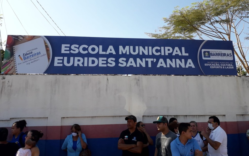 Jovem armado invade escola e atira contra estudantes no oeste da Bahia — Foto: Diêgo Oliveira Duarte/Arquivo Pessoal