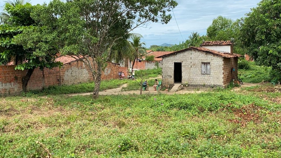 Local da chacina de Maranguape que deixou quatro jovens mortos. — Foto: Paulo Sadat
