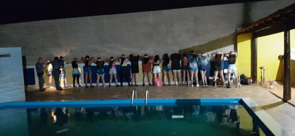 Mais de 50 pessoas participaram de festa clandestina em chácara de Ourinhos  — Foto: Arquivo pessoal
