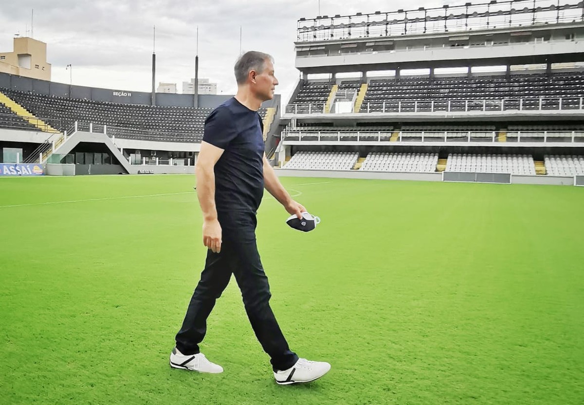 Bom desempenho na Vila anima o Santos para primeiro jogo em casa no