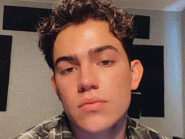 O TikToker Anthony Barajas, de 19 anos, morreu após ser baleado dentro de um cinema (Foto: Reprodução/Instagram)