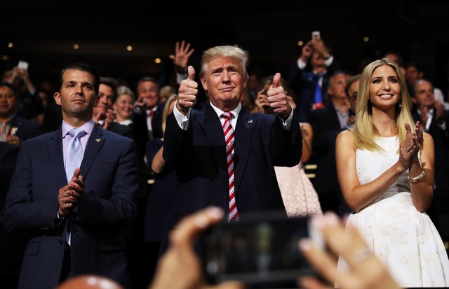 Donald Trump Jr., Donald Trump e Ivanka Trump (Foto: Getty Images)