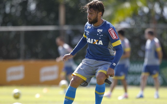 Título, top 20 entre artilheiros e bom retrospecto: Rafael Sobis no Brasileiro