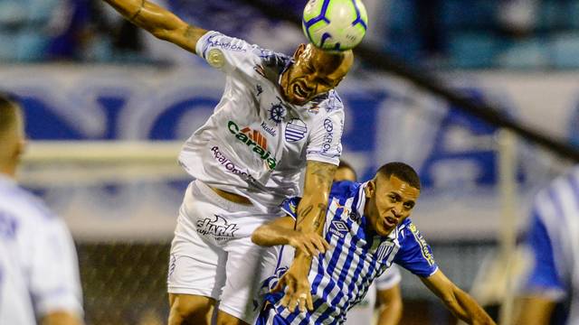 Avaí x CSA