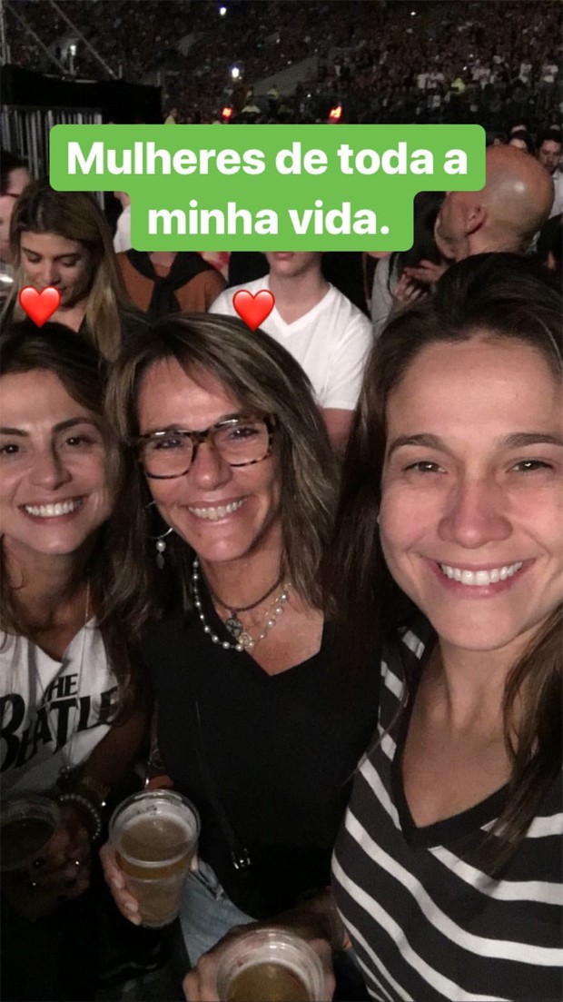  Priscila Montandon, a mãe da apresentadora, Martha, e Fernanda Gentil  (Foto: Reprodução/Instagram)