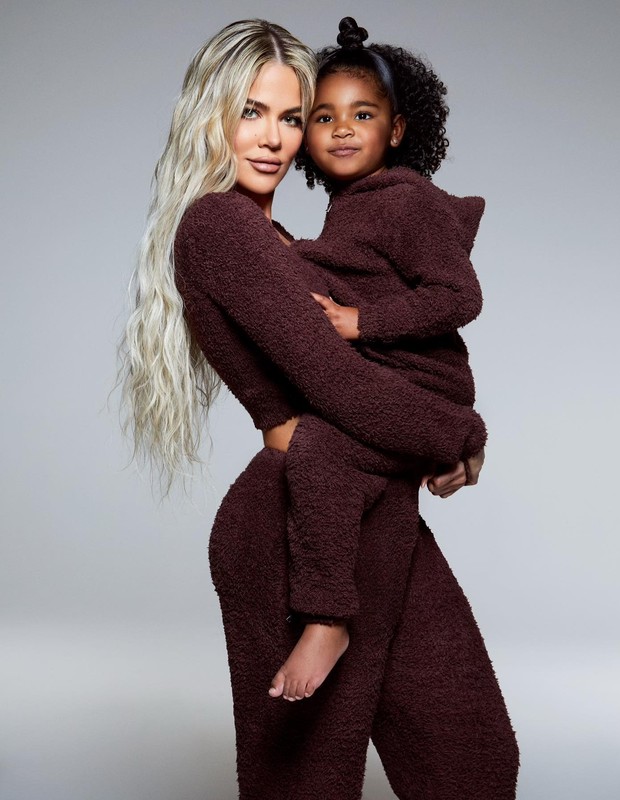 Khloé Kardashian e a filha, True (Foto: Reprodução/Instagram)