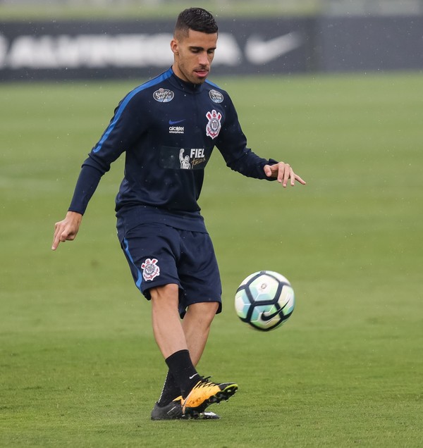 Gabriel promete Corinthians com 