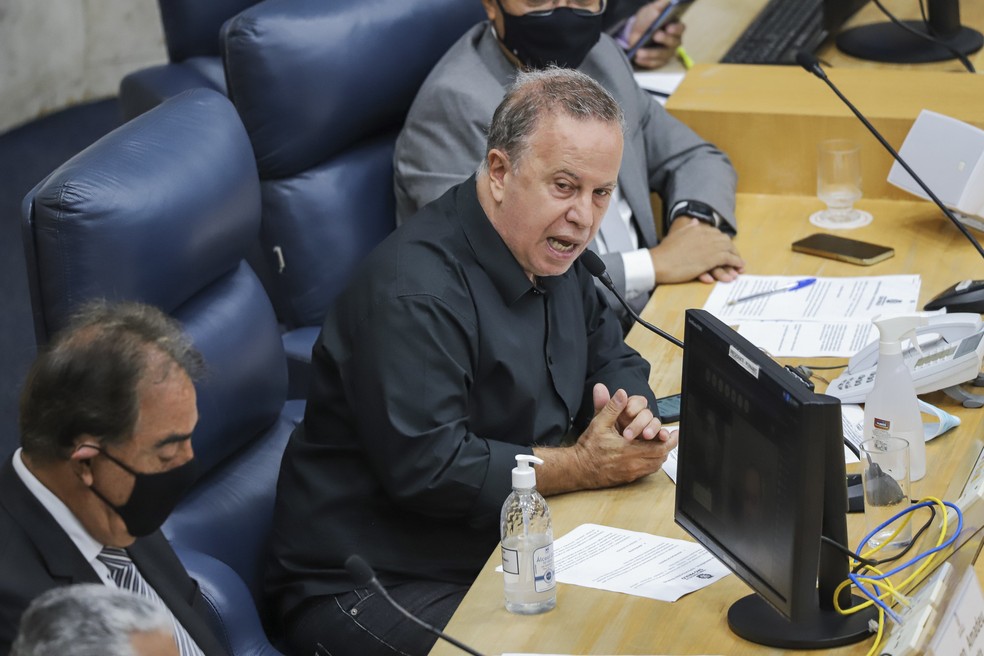 O vereador Camilo Cristófaro (PSB) durante sessão da CPI dos Aplicativos, na Câmara Municipal de São Paulo. — Foto: André Bueno/CMSP