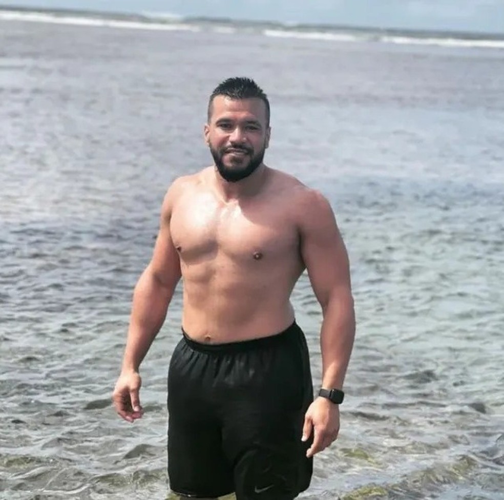 Turista de Goiás desaparece em mar da Bahia ao tentar resgatar filho de afogamento — Foto: Reprodução/Redes Sociais