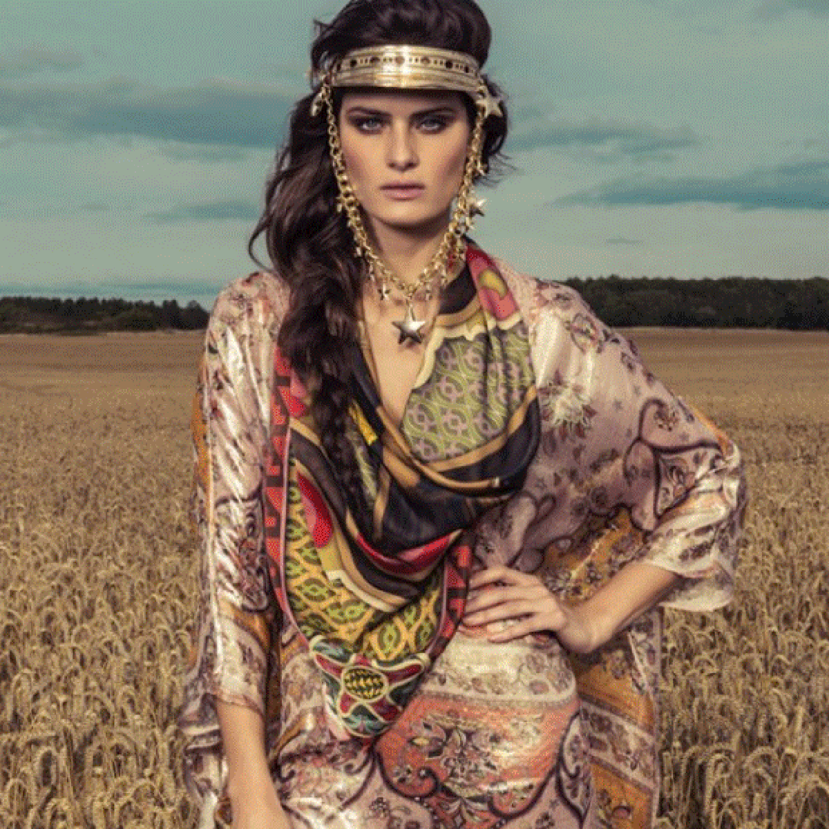 Этно. Вог Этнический стиль. Vogue etno. Vogue стиль бохо Шик. Богемный Шик в одежде Vogue.