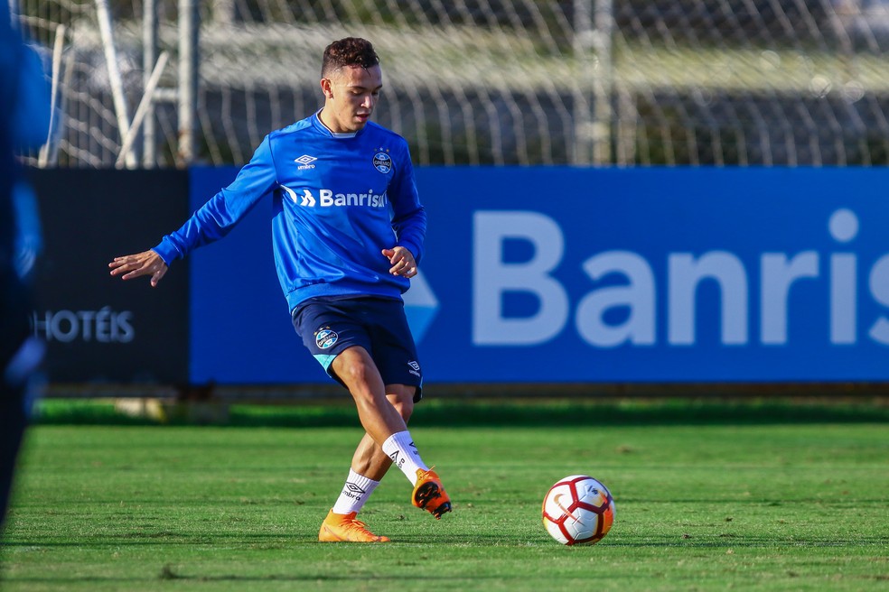 Pepê tem sido constantemente usado por Renato no Brasileirão (Foto: Lucas Uebel/Grêmio)