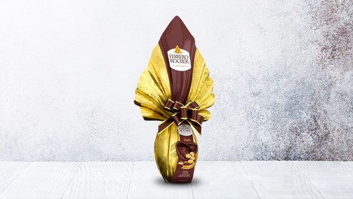 Ferrero | Ovo Ferrero Rocher Dark, feito de chocolate amargo com pedaços de avelã. 225 g, R$ 83,49