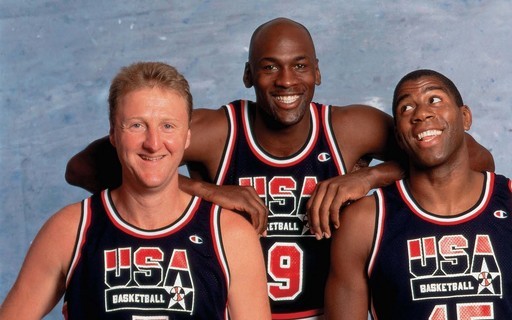 Magic Johson com Larry Bird e Michael Jordan: parte do 'dream team', em 1992