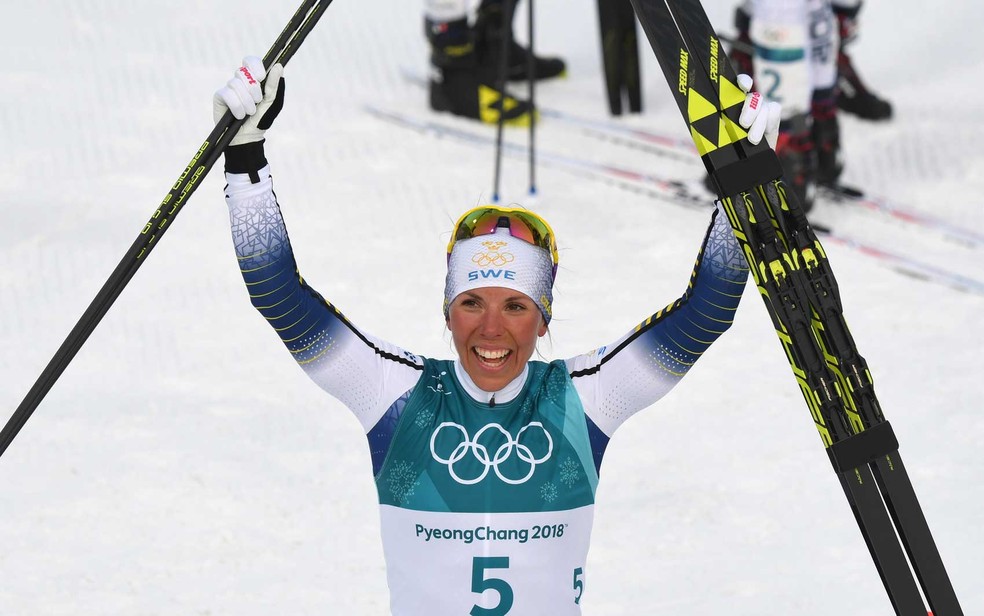 Charlotte Kalla, da Suécia, leva primeiro ouro em Pyeongchang (Foto: Christof Stache / AFP Photo)
