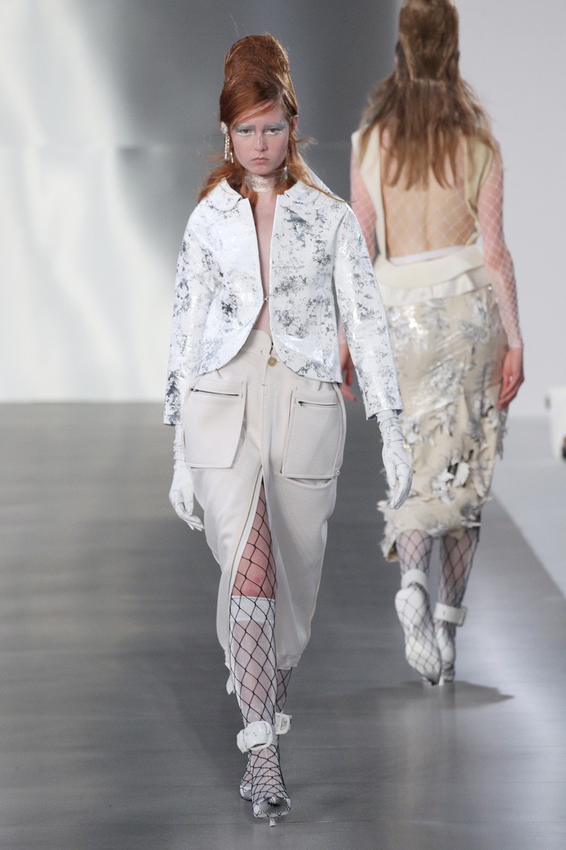 #SuzyPFW: Galliano and Margiela - In the Bag? - Vogue | en