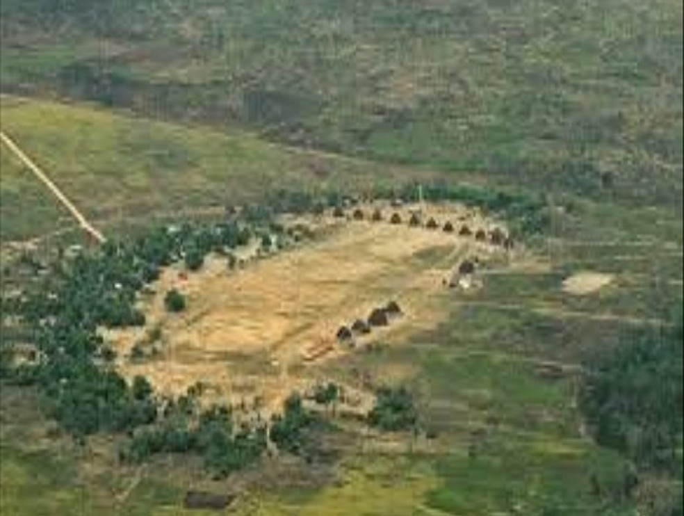 Terra Ind&iacute;gena Marawats&eacute;de, no ano de 2015, onde se observa o desmatamento &mdash; Foto: Acervo OPAN