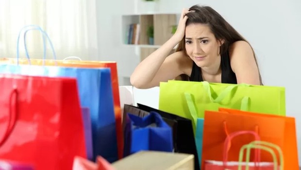 Alguns acumuladores sentem o desejo de comprar coisas (Foto: GETTY IMAGES via BBC)