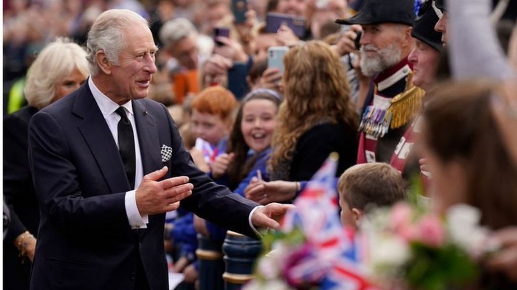 Charles 3º é a pessoa mais velha a ser proclamada rei na Grã-Bretanha (Foto: GETTY IMAGES (via BBC))