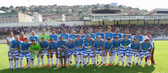 Jogo beneficente em Fabriciano arrecada três toneladas de alimentos