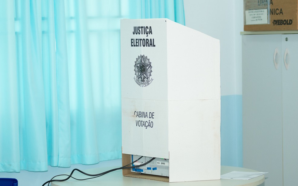 Cabine de votação — Foto: Érico Andrade/G1