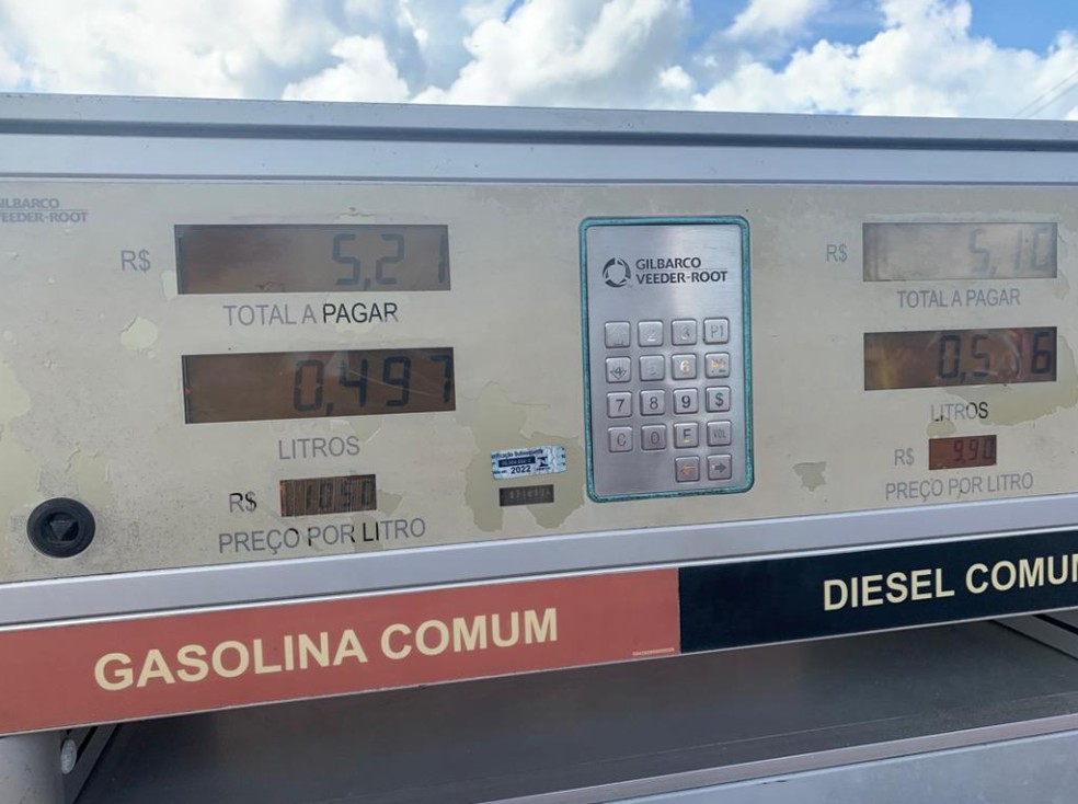 Preço da gasolina comum passa dos R$ 10 em Jordão no interior do Acre — Foto: Jayton Farias/arquivo pessoal