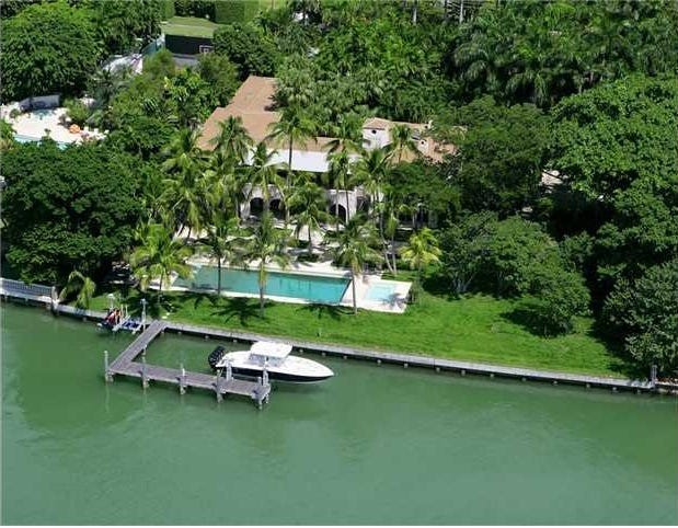 Phil Collins vende mansão na Flórida por R$ 212 milhões que já foi de Jennifer Lopez (Foto: MLS / Reprodução)