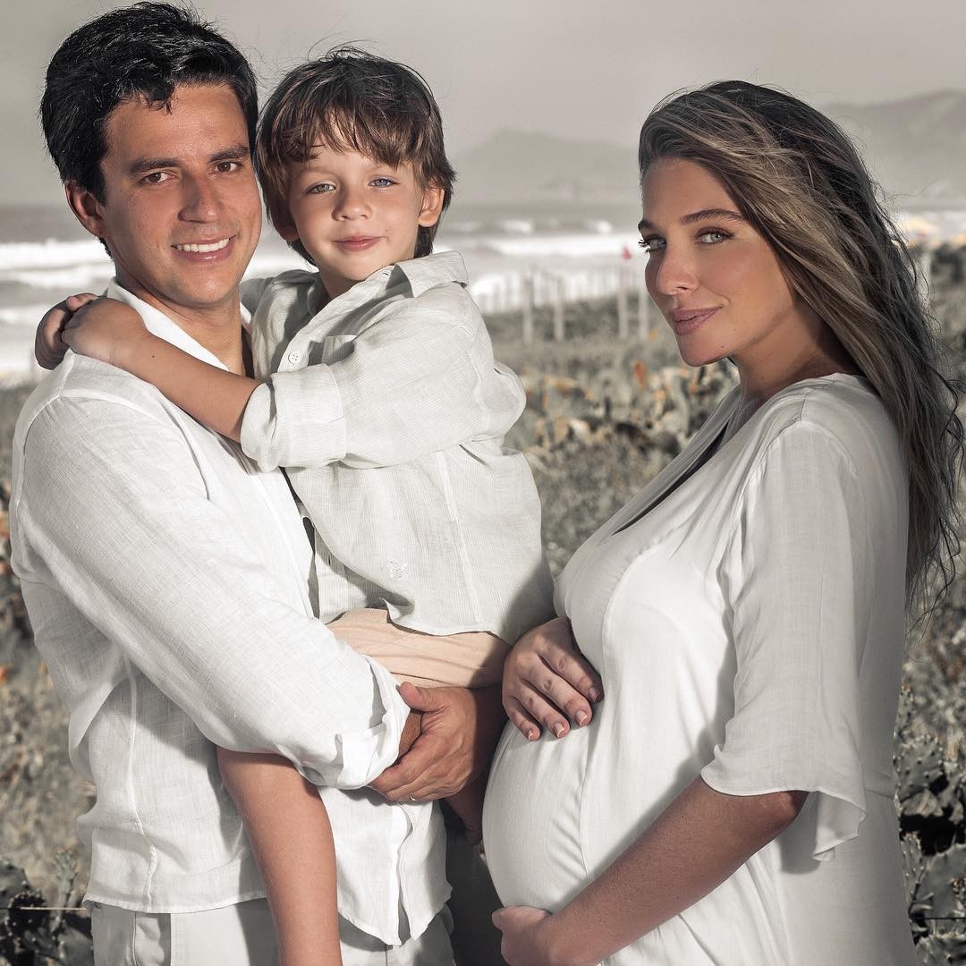 Luma Costa com marido e filho (Foto: mfaustini)