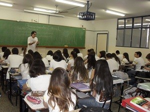 Colégio WR tem por média 55 alunos por sala de aula (Foto: Humberta Carvalho)