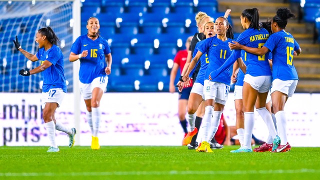 Adriana gol Noruega x Brasil seleção feminina