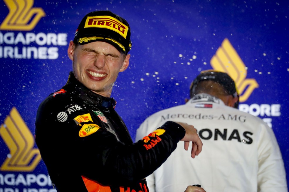 Max Verstappen terminou GP de Singapura em segundo lugar — Foto: EFE