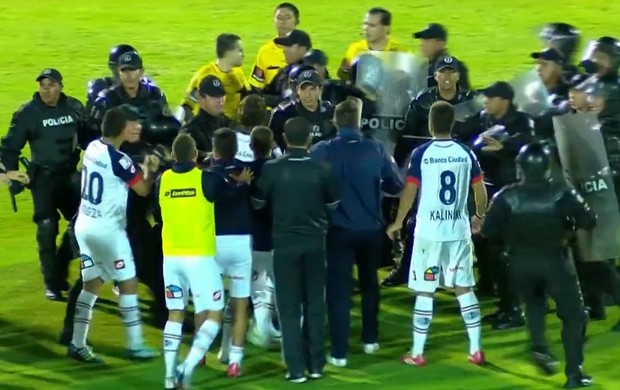 Confusão San Lorenzo Independiente del Valle Libertadores (Foto: Reprodução SporTV)