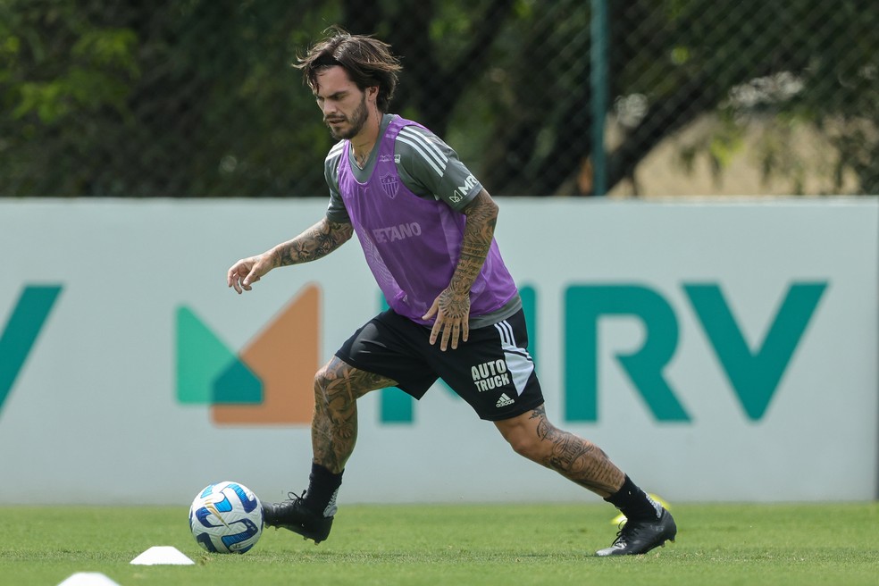 Grêmio e Nathan discutem tempo de contrato em negociação