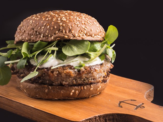 Hambúrguer vegetariano do Sailor Burgers & Beers (Foto: Marília Jacobson)