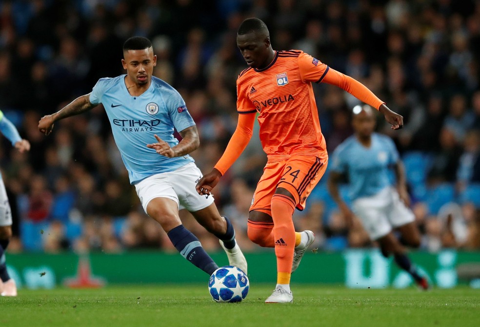 Gabriel Jesus em ação pelo City diante do Lyon — Foto: Reuters