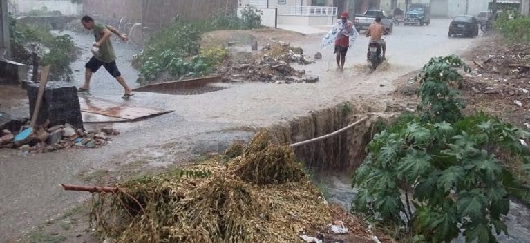 Chuva em Toritama  (Foto: Ney Lima/Divulgação)