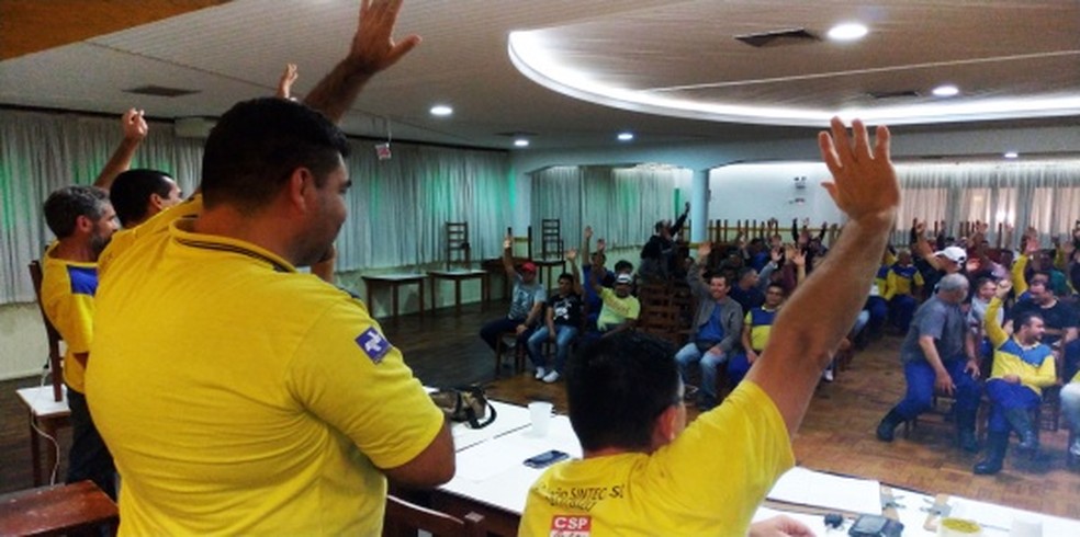 Funcionários do Correio entram em greve por tempo indeterminado — Foto: Sintect SC 
