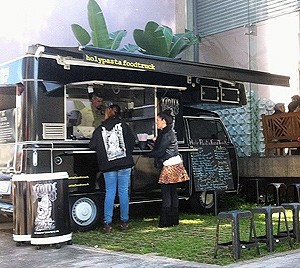 Food truck da Holly Pasta, que também estará presente na feira de domingo (Foto: Divulgação)