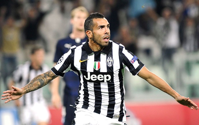 Tevez comemora gol da Juventus contra o Malmo (Foto: Agência Reuters)