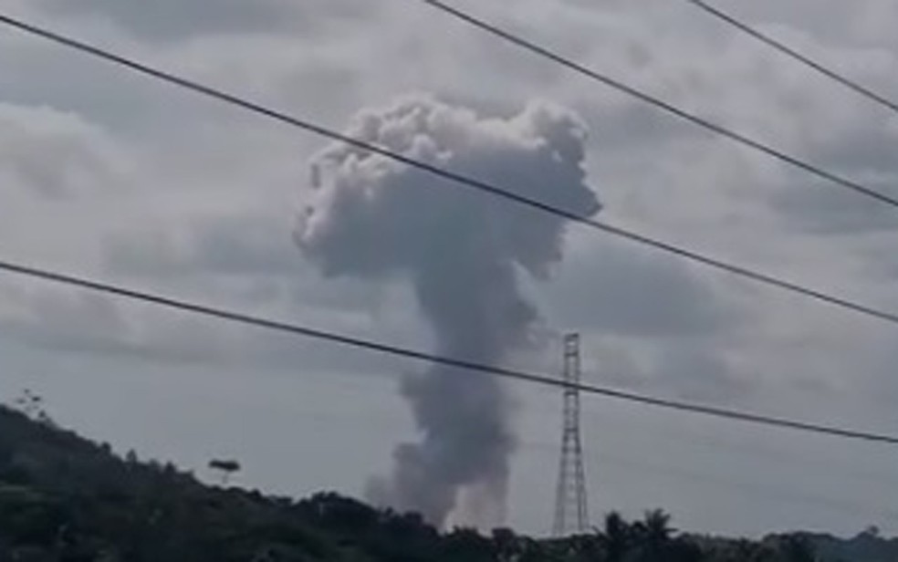 Explosão assusta moradores em Simões Filho, na Bahia — Foto: Redes Sociais 