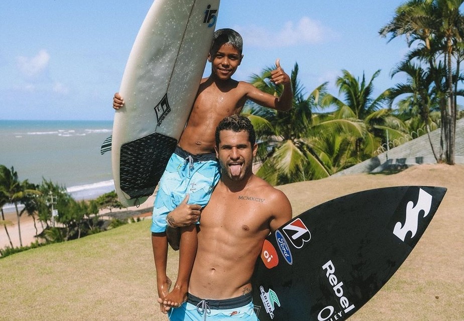 Atual Campeao Mundial De Surfe Italo Ferreira Aposta Em Futuro Promissor De Menino De 9 Anos Pb Ge
