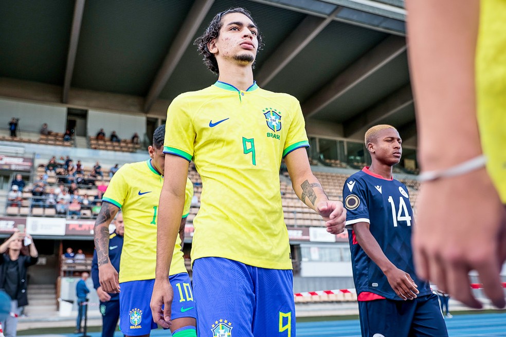 Matheus Nascimento pela Seleção sub-20 — Foto: Pedro Nasper/CBF