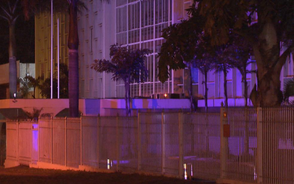 Escola católica na Asa Sul usada por estelionatária para aplicar golpe do falso emprego em Brasília (Foto: TV Globo/Reprodução)