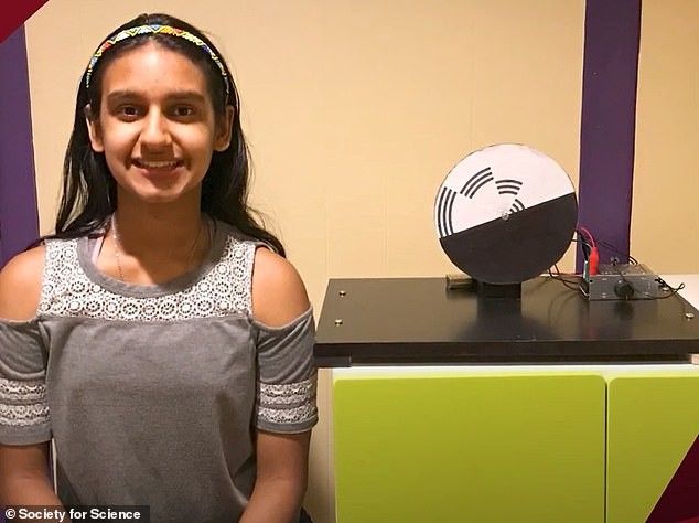 Projeto da menina de 12 anos podem ajudar a entender melhor doenças oculares (Foto: Reprodução/Daily Mail)